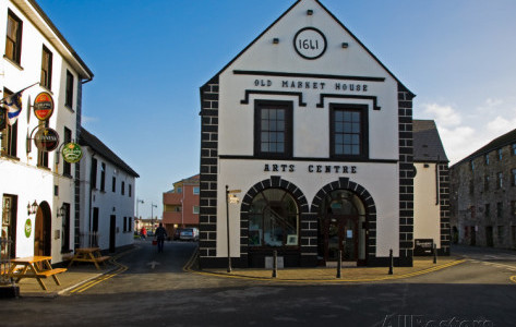 ‘A BALL OF LIGHT IN ONE’S HAND’