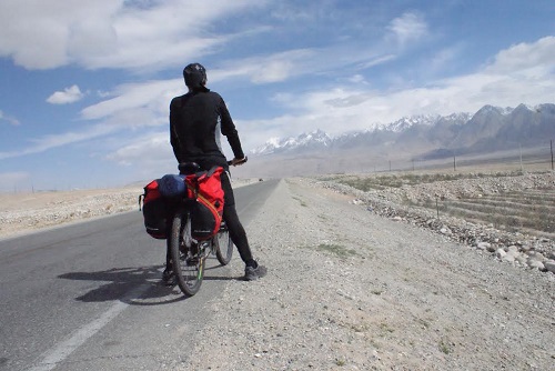BORDERLINE – CYCLING THE SILK ROAD
