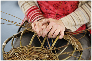 MASTERCLASS – BASKET MAKING WITH JOE HOGAN