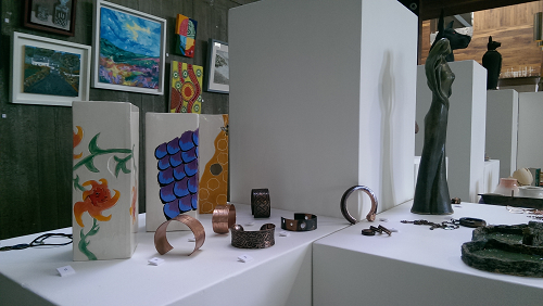 VTOS STUDENTS EXHIBIT AT LIBRARY